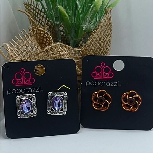 "5/$25" 2 Pairs of Paparazzi Stud Earrings